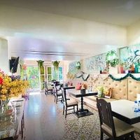 Main room at Shewe Vegan & Vegetarian Cafe in Chiang Mai