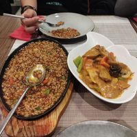 Kubak vegetal y seitán de pato al curry thai at Chun in Madrid