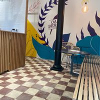 Inside at Oakberry in Lisbon