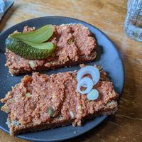 Stulle mit veganem Mett at Drei Klang in Muenster