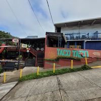 Front view of the Restaurant at Taco Taco in Monteverde