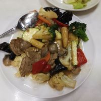 Vegan meat with stir fried veggies at Banwarou in Yokohama