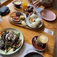 Brunch and veggie toast (I just removed the egg after the picture) at 7g Roaster in Vila Nova De Gaia