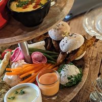 Étagère at Atelier Flori in Bruges