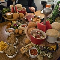 Etageres at Atelier Flori in Bruges