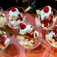 Eton Mess € 10 (Januari 2026) at Atelier Flori in Bruges