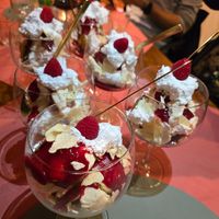 Eton Mess at Atelier Flori in Bruges