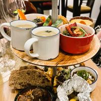 February 2026:
Etagère (sharing dish tray) €32 pp at Atelier Flori in Bruges