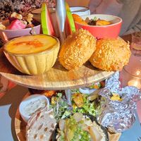 Etagere at Atelier Flori in Bruges