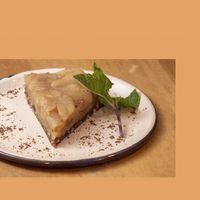 Pie de manzana  at Coco Marina Café in Santa Marta