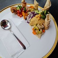 Hummus Plate at Alex & Casi's Knast in Braunschweig
