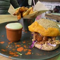 Jack fruit burger at Frutas Prohibidas in Madrid