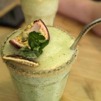 Passion fruit mojito at Frutas Prohibidas in Madrid