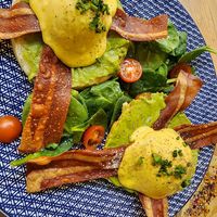 Eggs Benedict/classic at Frutas Prohibidas in Madrid