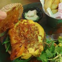 Burguer La Devota at Frutas Prohibidas in Madrid