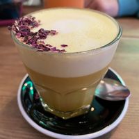 Golden latte  at Frutas Prohibidas in Madrid