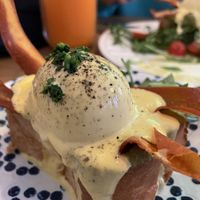 Huevos benedict  at Frutas Prohibidas in Madrid