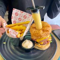 Veganía Burger (with cheese injection) at Frutas Prohibidas in Madrid