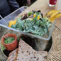 Ensalada at Frutas Prohibidas in Madrid