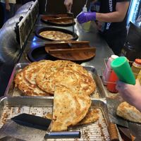 So many pancakes at Féng Jiǎ Dān Dān Xiāng Cōng YóuBǐng 逢甲丹丹香蔥油餅 in Taichung