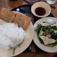 Rice combo (tofu with lemongrass) yum at Nâunâu in Ho Chi Minh City