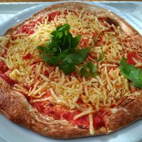 Vegane Margherita mit Pizzaschmelz at Food Fakultät in Dortmund