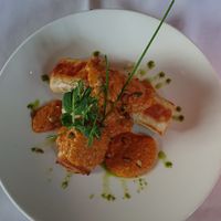 Mixed veggies in filos pastry, red pepper sauce and pumpkin seeds at Fellinis in Ambleside