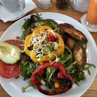 Avocado with veg. at California Bean in Munich