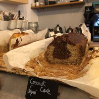 Vegan cake at Mia in Malaga