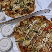 Hawaiian Vacon & Vegan Primavera Pizza at iVegan in Makati