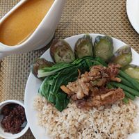 Kare-Kare (350 + service = 381,25 PHP) at iVegan in Makati