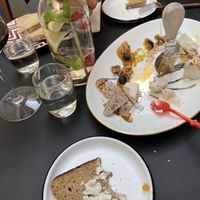 Leider das Foto zu spät gemacht, aber wir konnten es einfach nicht abwarten. ☺️ die Käseplatte  at Pepper & Ginny - Vegane Veinkost in Vienna
