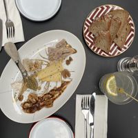 Käsevariation   at Pepper & Ginny - Vegane Veinkost in Vienna