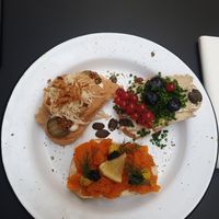 All three varieties of sandwiches: Prosciutto, Camenbert and Lox. at Pepper & Ginny - Vegane Veinkost in Vienna