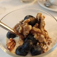 Vanilla oatyogurt with blueberries, nuts, and peanut "nutella-uesque" spread at Pepper & Ginny - Vegane Veinkost in Vienna