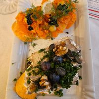 Carrot lax & Camembert at Pepper & Ginny - Vegane Veinkost in Vienna
