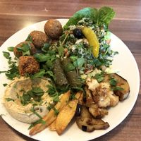 Veganer Vorspeisen Teller at Zedern Imbiss Neustadt in Bremen