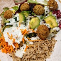 Vegan Falafel Bowl at Dean & David - Westenhellweg in Dortmund