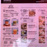 Menu  at Mama Chau's in Santiago