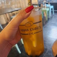 Té de mango con bobba at Mama Chau's in Santiago