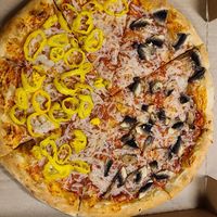 Vegan pizza at Rockit's Famous Pizza in Bloomington