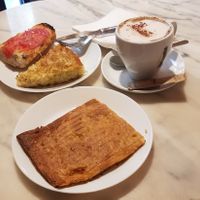 Tortilha and coffee at The Vegan Corner in Barcelona