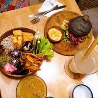 Japanese notice bowl and mush burger at Roots in Hanoi