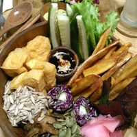The giant Japanese notice bowl at Roots in Hanoi
