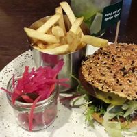 Vegan burger at O'Learys in Ghent