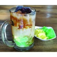 Es Dawet
Served with brown sugar, santan, dawet, tape, and selasih

Award winning of : 
- Gofood "Mamimumemo" National Campaign of 2019 at Sleko x GodaGado in Yogyakarta