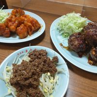 Manchurian cauliflower, Niku moyashi, black vinegar karaage at Izakaya Masaka in Tokyo