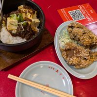 Mapo tofu on rice and the fried Shimeji at Izakaya Masaka in Tokyo