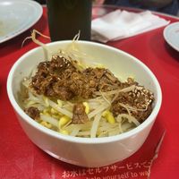 Mince meat on bean sprouts   at Izakaya Masaka in Tokyo