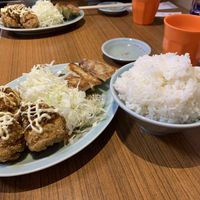 Karage + gyoza at Izakaya Masaka in Tokyo